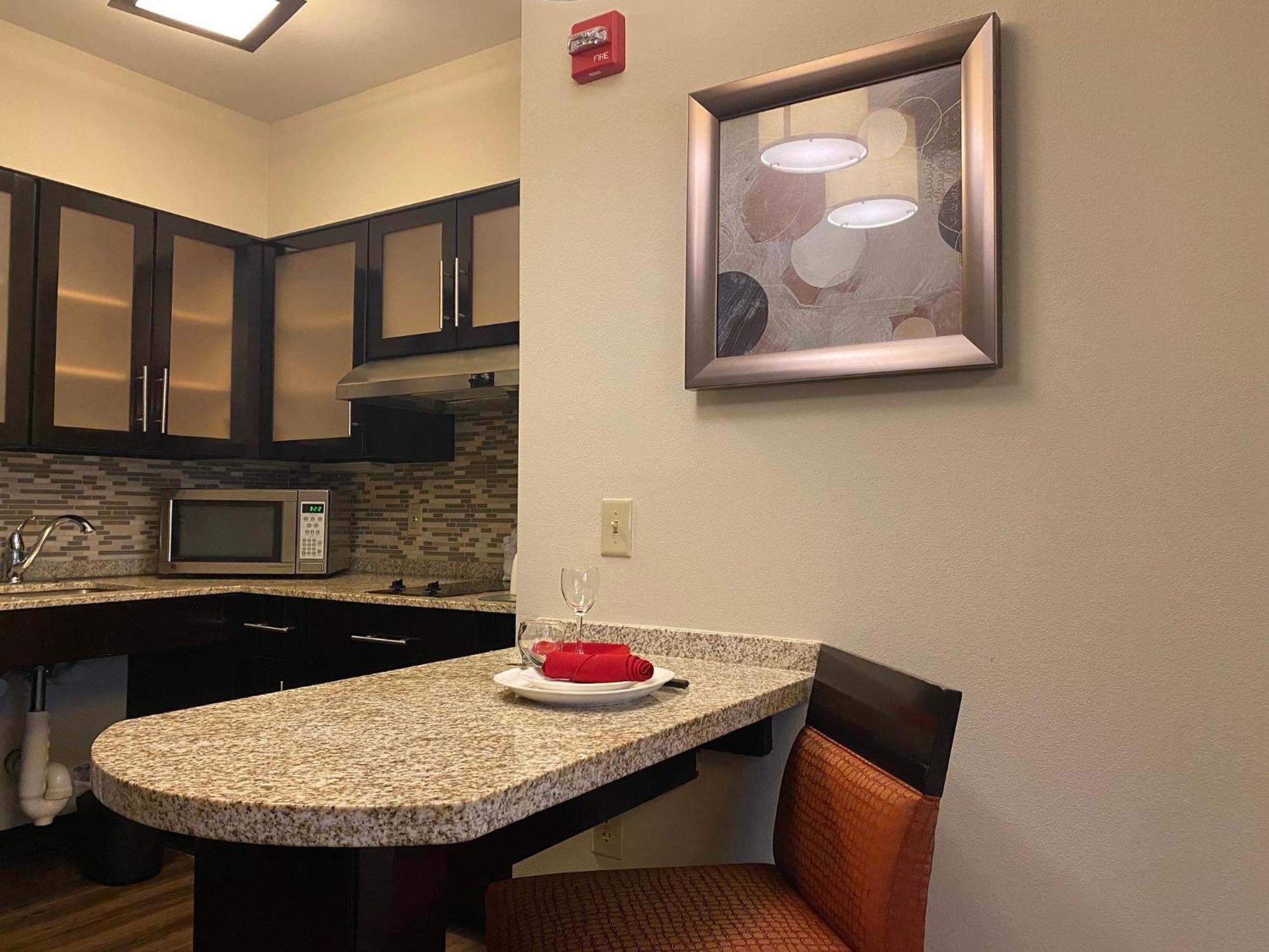Staybridge Suites Syracuse Liverpool By Ihg Eksteriør billede
