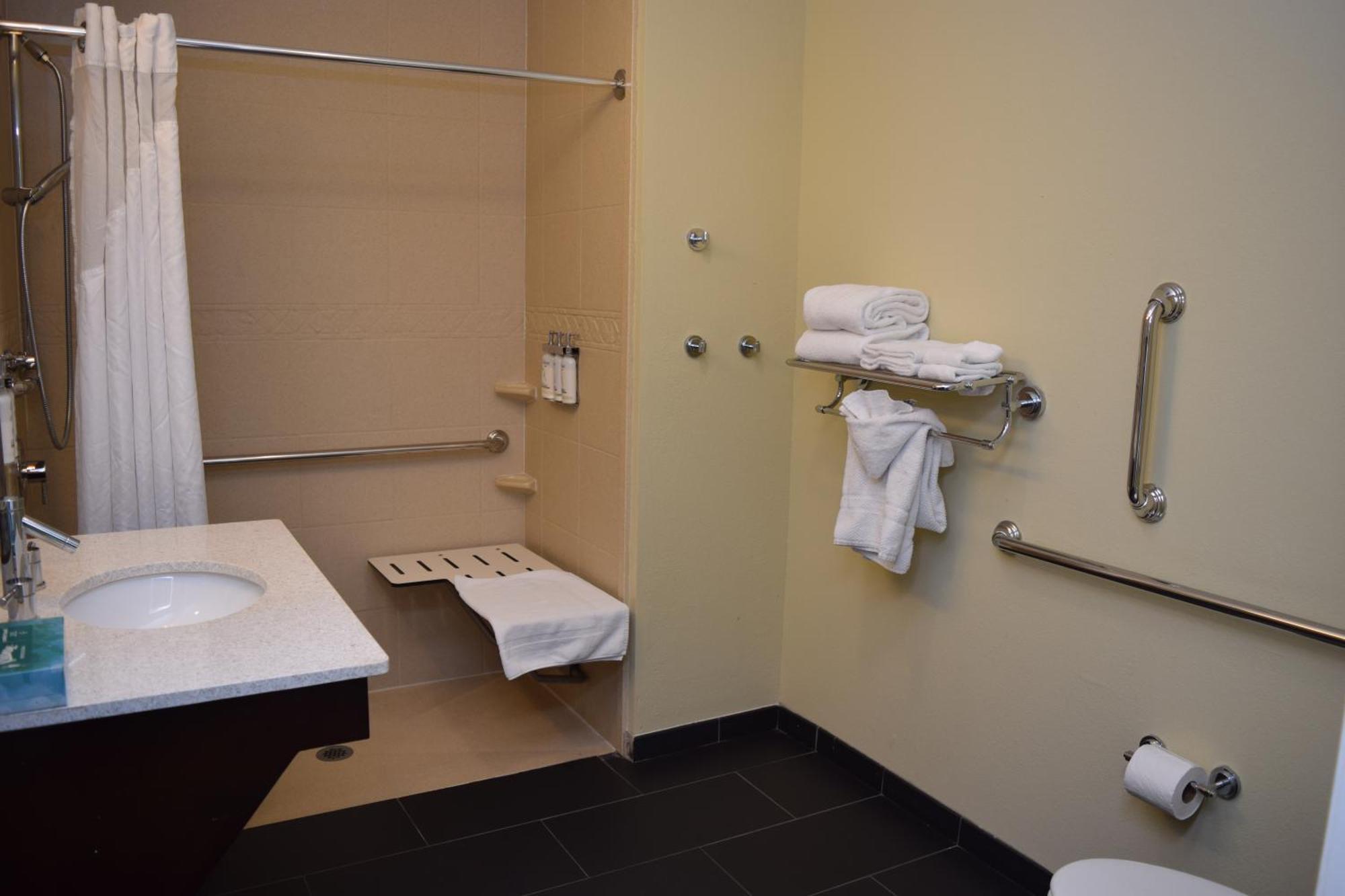 Staybridge Suites Syracuse Liverpool By Ihg Eksteriør billede
